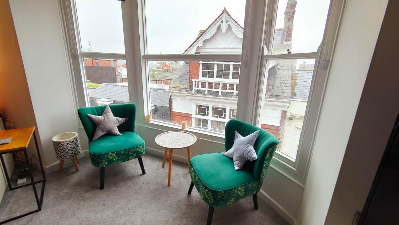 Stunning One Bedroom Holiday Flat In Уеймут Екстериор снимка